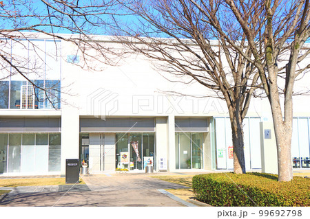 西尾市、西尾市岩瀬文庫の風景 99692798
