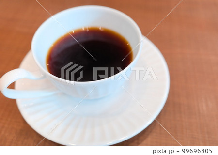 淹れたてのホットコーヒー 淹れたてのホットコーヒー 99696805
