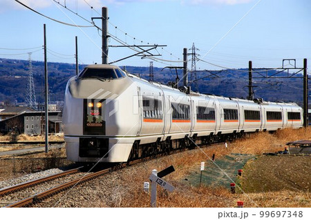 草津温泉へ…温泉特急『草津』651系1000番台 99697348