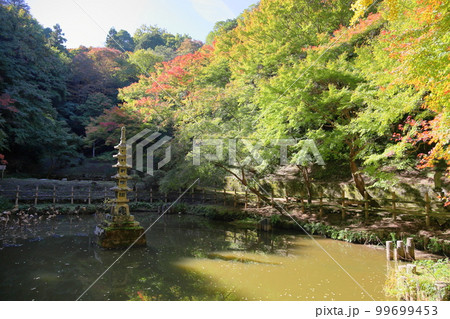 石塔 五重塔 石塔 五重塔 99699453