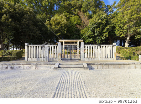 推古天皇陵(大阪府南河内郡太子町) 推古天皇陵(大阪府南河内郡太子町) 99701263
