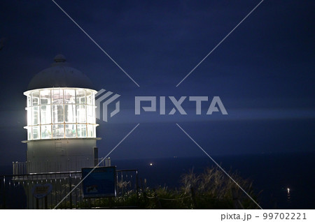 働く室戸岬灯台 99702221