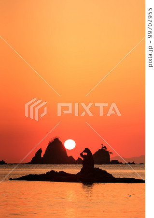 静岡西伊豆_大田子海岸の絶景夕陽 静岡西伊豆_大田子海岸の絶景夕陽 99702955