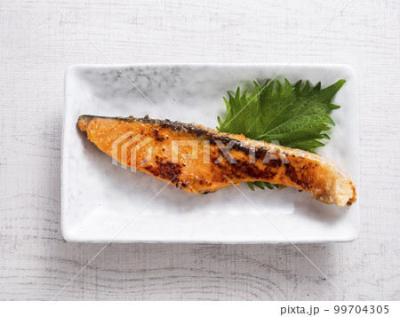 鮭の西京焼き 鮭の西京焼き 99704305