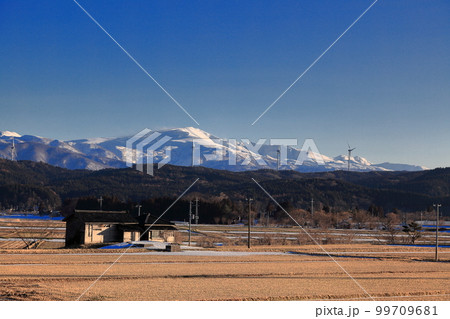 荒鍋内川農村公園　風力発電 99709681