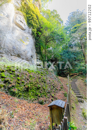 冬の熊野磨崖仏　大分県豊後高田市 99712202