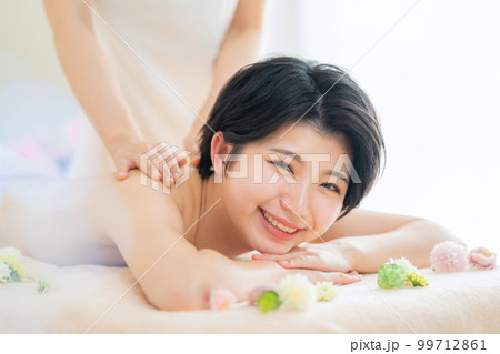 エステ 女性 ビューティー 美容 エステサロン エステ 女性 ビューティー 美容 エステサロン 99712861