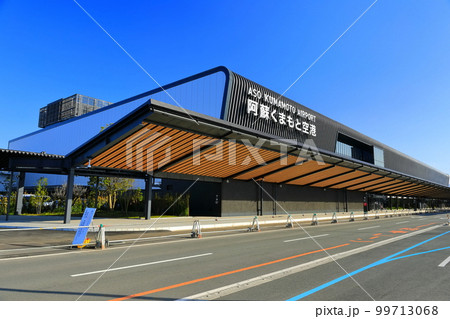 【熊本県】リニューアルした熊本空港 99713068