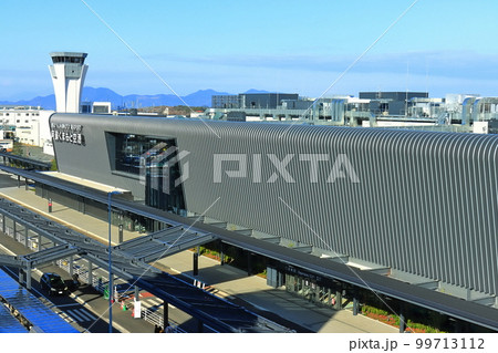 【熊本県】リニューアルした阿蘇くまもと空港 99713112