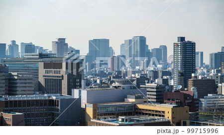 大坂城天守閣から望む大阪市街地の風景 99715996