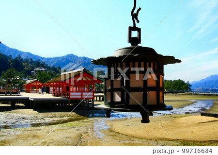 海に浮かぶ神殿… 安芸の宮島・厳島神社 海に浮かぶ神殿… 安芸の宮島・厳島神社 99716684