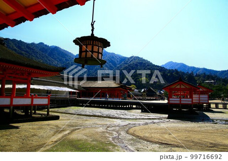 海に浮かぶ神殿… 安芸の宮島・厳島神社 海に浮かぶ神殿… 安芸の宮島・厳島神社 99716692