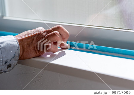 サッシのコーキング 99717009