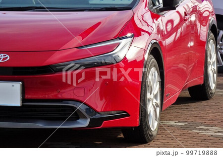 自動車イメージ　トヨタ5代目プリウスのフロントマスク 99719888