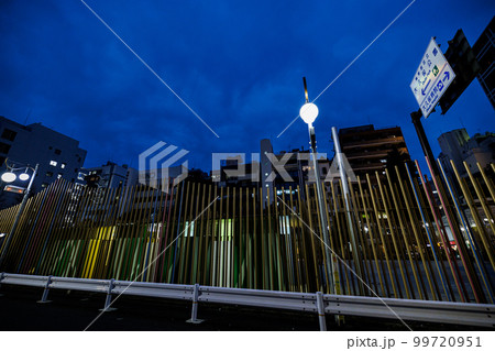 夜の大久保公園 99720951