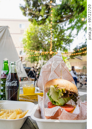 椿森コムナのハンバーガー 99722720