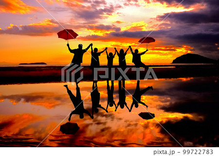 四国・父母ヶ浜・誰もが主人公になれる魔法の砂浜、夕暮れの美しい風景・香川県　三豊市(1b) 99722783