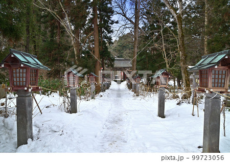 福島県会津若松市のパワースポット 雪残る伊佐須美神社 福島県会津若松市のパワースポット 雪残る伊佐須美神社 99723056