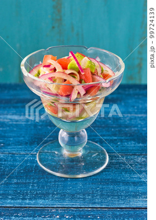 メキシコ料理のセビーチェ 99724139