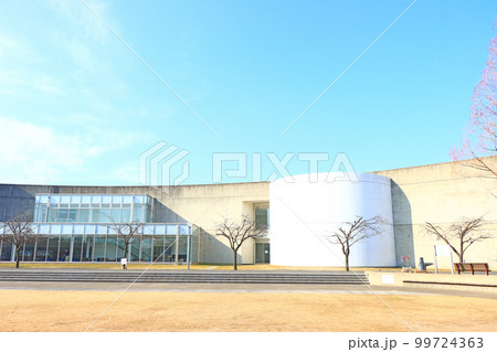 清須市、清須市立図書館の風景 清須市、清須市立図書館の風景 99724363