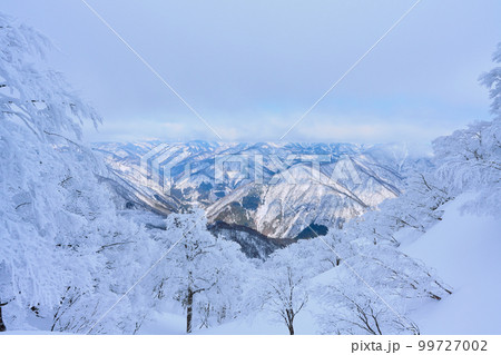 福井県 荒島岳登山道からの風景 福井県 荒島岳登山道からの風景 99727002