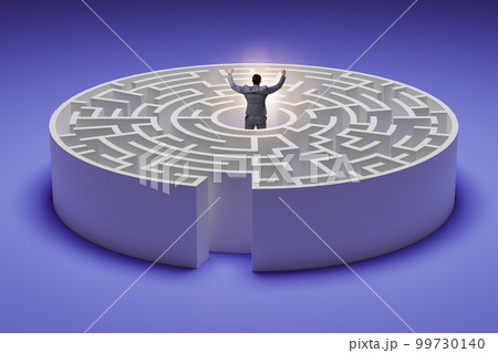 Businessman trying to find a way out of maze 99730140