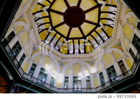 東京駅　北ドーム 99733093