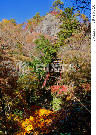 秋の山本不動尊(福島県・棚倉町) 秋の山本不動尊(福島県・棚倉町) 99735010