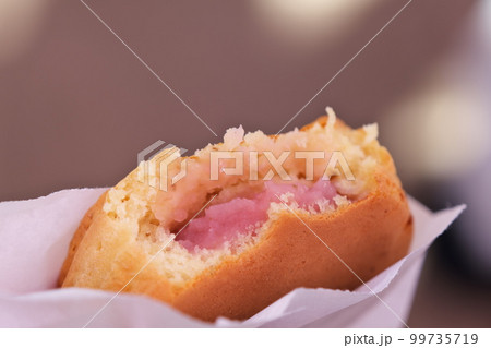 桜あんの大判焼き 99735719