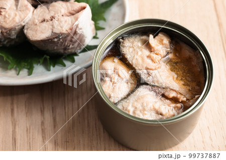 サバ缶 鯖の缶詰の写真素材 サバ缶 鯖の缶詰の写真素材 99737887