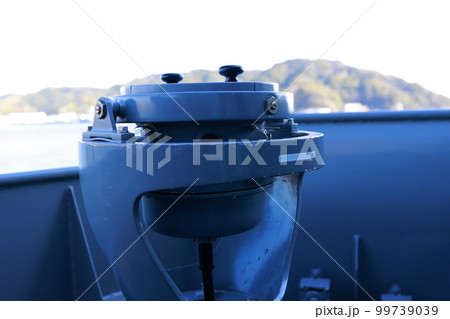 護衛艦のトランシット 99739039