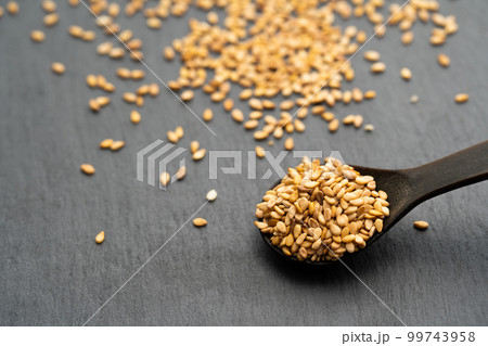 白ごま 白ごま 99743958