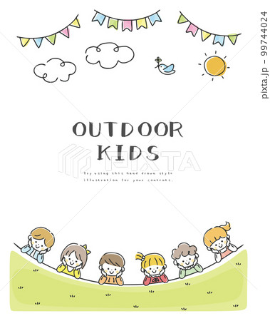 頬杖をつく子供たちの背景 99744024