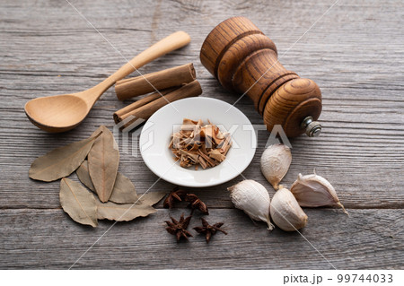 レモングラス 99744033