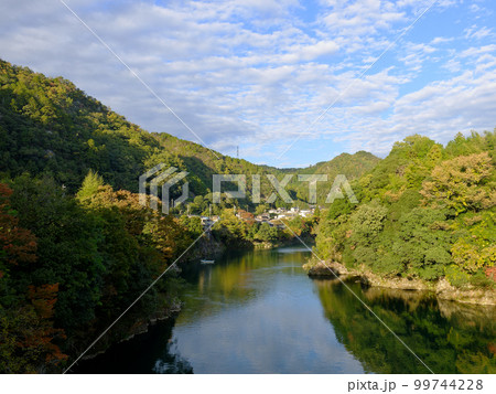 岐阜県川辺町　飛騨川 99744228