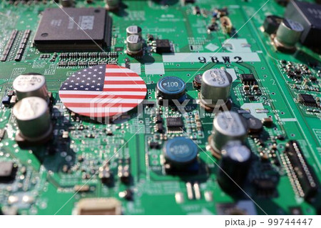 アメリカの半導体のイメージ、プリント基板 国旗 アメリカの半導体のイメージ、プリント基板 国旗 99744447