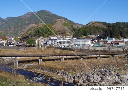師走の空の加計町の街並 師走の空の加計町の街並 99747755