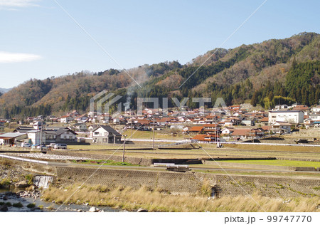 安芸太田町戸河内地区の師走の街並 99747770