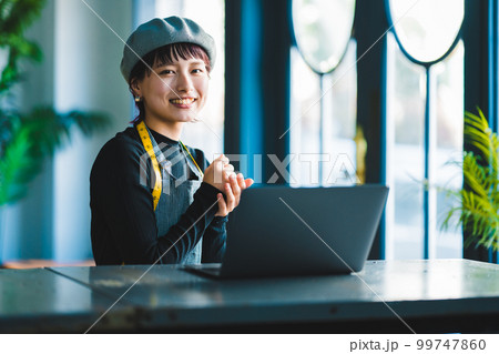 Image photo 99747860