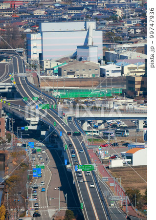 《高知県》高知市の町並み・高速道路 99747936
