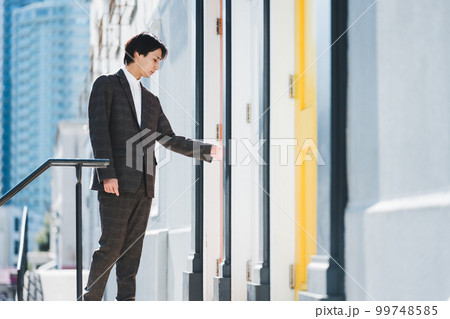 Image photo Image photo 99748585