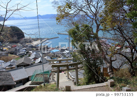 男木島の風景　冬　（香川県　高松市） 99753155