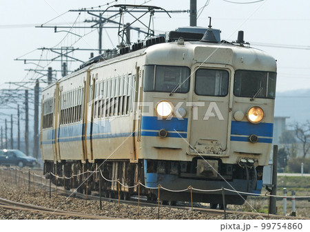 北陸本線　西高岡ー高岡　JR西日本　475系　A16編成（金沢） 99754860