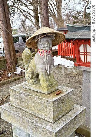 福島県会津若松市のパワースポット　雪残る伊佐須美神社の境内社　殺生石稲荷神社 99755570
