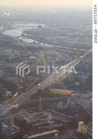 冬の日本本州縦断、空撮、JALジャルで飛ぶ花巻空港~大阪伊丹空港、東北の雪山、北アルプス、佐渡島 冬の日本本州縦断、空撮、JALジャルで飛ぶ花巻空港~大阪伊丹空港、東北の雪山、北アルプス、佐渡島 99757054