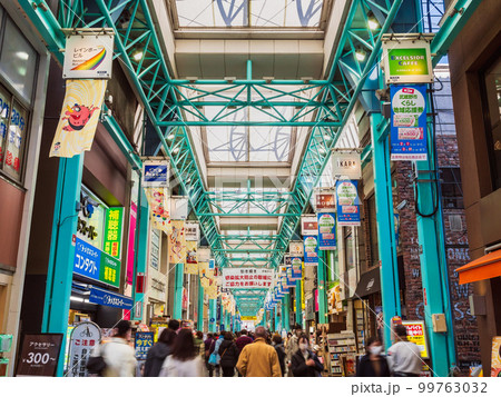 吉祥寺サンロード商店街 ※一部ソフトフォーカス 吉祥寺サンロード商店街 ※一部ソフトフォーカス 99763032