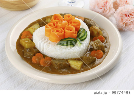 母の日ハート型カレー 99774493