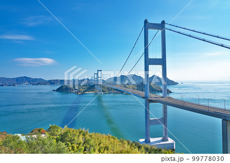 【糸山展望台より しまなみ海道を一望】 愛媛県今治市小浦町 【糸山展望台より しまなみ海道を一望】 愛媛県今治市小浦町 99778030