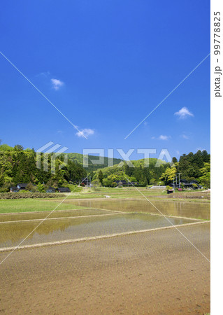 春の前田利家ゆかりの地風景 春の前田利家ゆかりの地風景 99778825