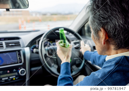 飲酒運転　マナー　社会問題 99781947